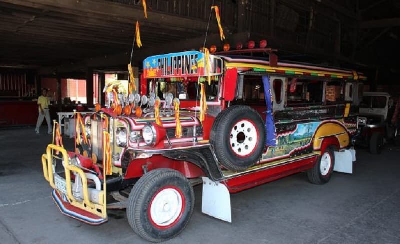 Jeepney là phương tiện biểu tượng của nền văn hóa thủ đô Philippines