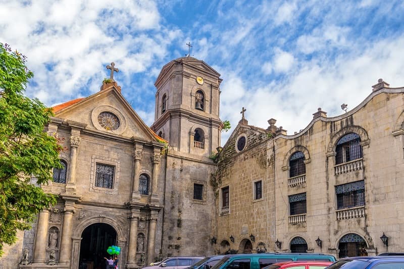 Nhà thờ San Agustin, Philippines nằm sâu trong lòng Intramuros